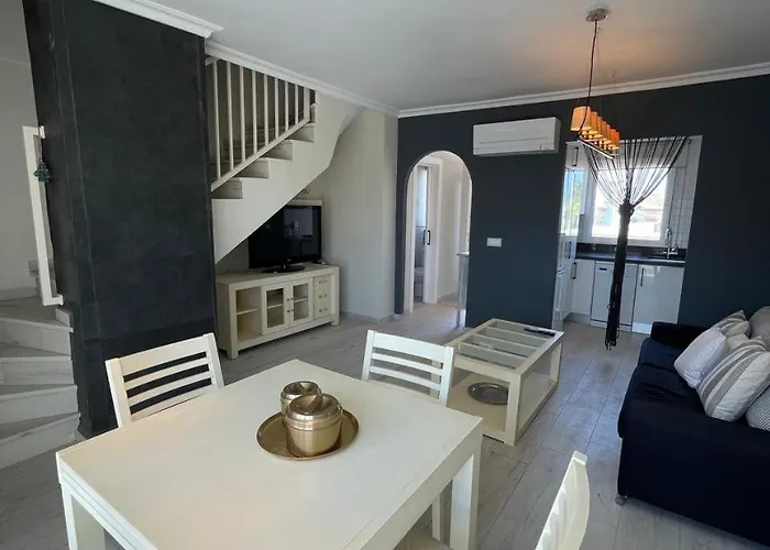 Apartament Atico Duplex Primera Linea
